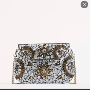 Antik Kraft Amoli Clutch Crossbody - Pearl